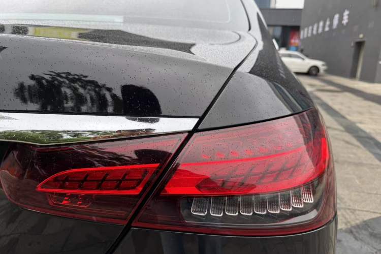 Used Mercedes-Benz E-Class 2023 Updated E 300 L Fashion Edition Exterior 10