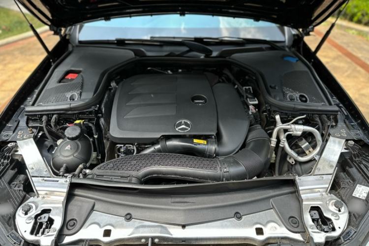 Used Mercedes-Benz E-Class 2023 E 300 L Luxury Model Exterior 2
