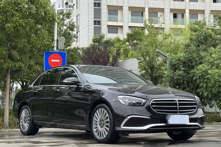 Used Mercedes-Benz E-Class 2023 Updated E 300 L Fashion Edition Exterior 2