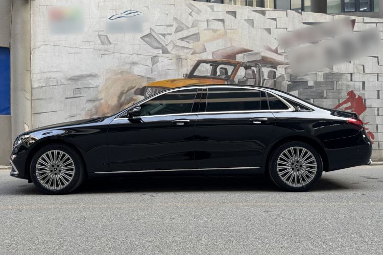 Used Mercedes-Benz E-Class 2023 E 300 L Luxury Model Exterior 2