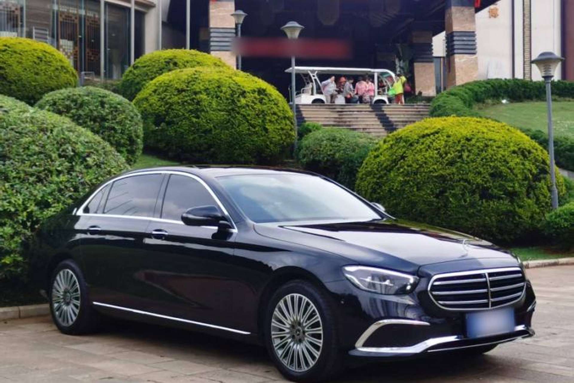 Used Mercedes-Benz E-Class 2023 Updated E 300 L Fashion Edition Exterior 2
