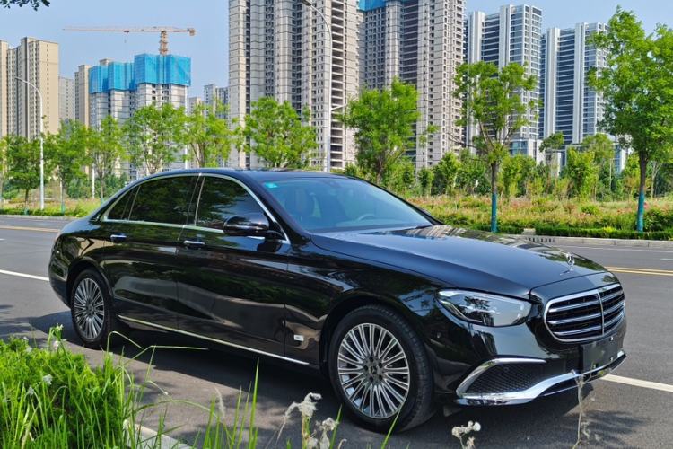Used Mercedes-Benz E-Class 2023 E 300 L Luxury Model Exterior 2