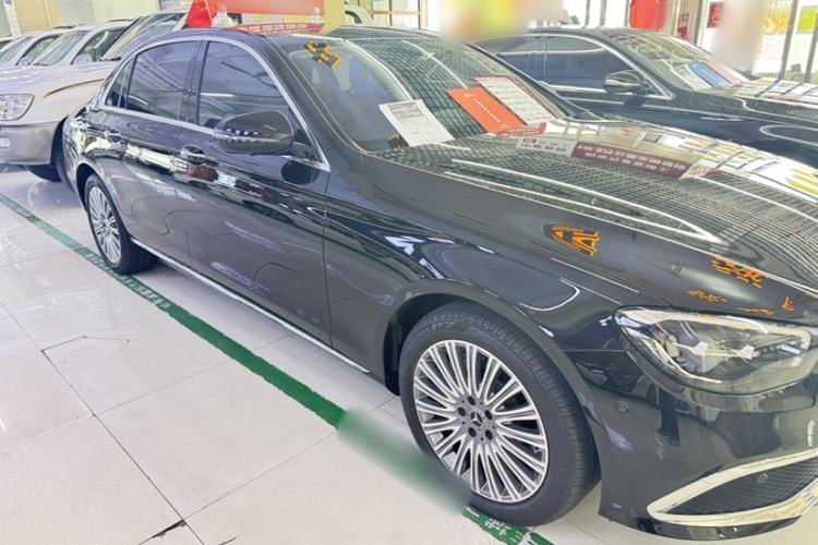 Used Mercedes-Benz E-Class 2023 Updated E 300 L Fashion Edition Exterior 2
