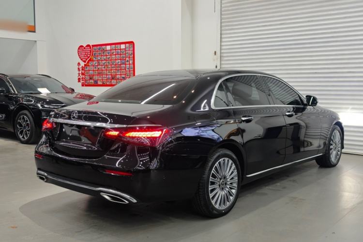 Used Mercedes-Benz E-Class 2023 Updated E 300 L Fashion Edition Exterior 2