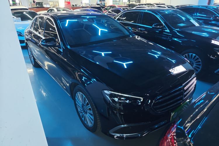 Used Mercedes-Benz E-Class 2023 Updated E 300 L Fashion Edition Exterior 2