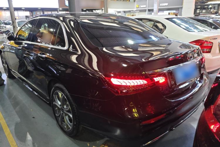 Used Mercedes-Benz E-Class 2023 E 300 L Sporty and Stylish Model Exterior 2