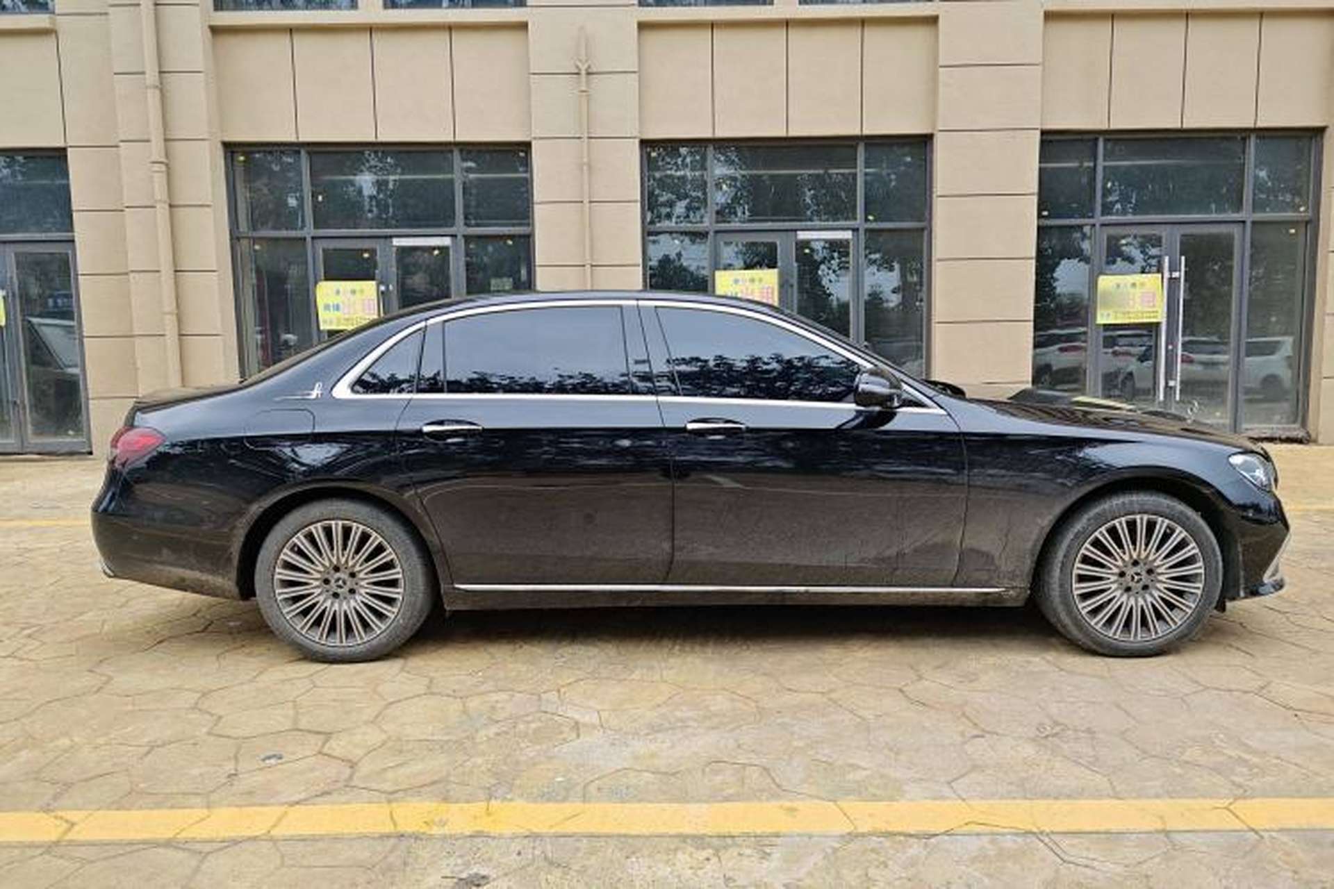 Used Mercedes-Benz E-Class 2023 Updated E 300 L Luxury Edition Exterior 2
