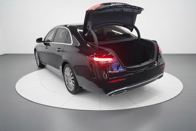 Used Mercedes-Benz E-Class 2023 Updated E 300 L Fashion Edition Exterior 2