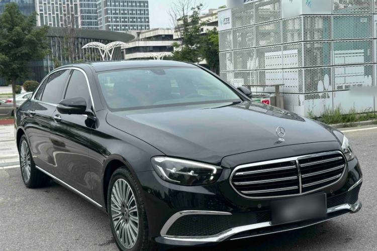 Used Mercedes-Benz E-Class 2023 Updated E 300 L Fashion Edition Exterior 2