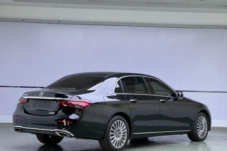 Used Mercedes-Benz E-Class 2023 E 300 L Stylish Model Exterior 2