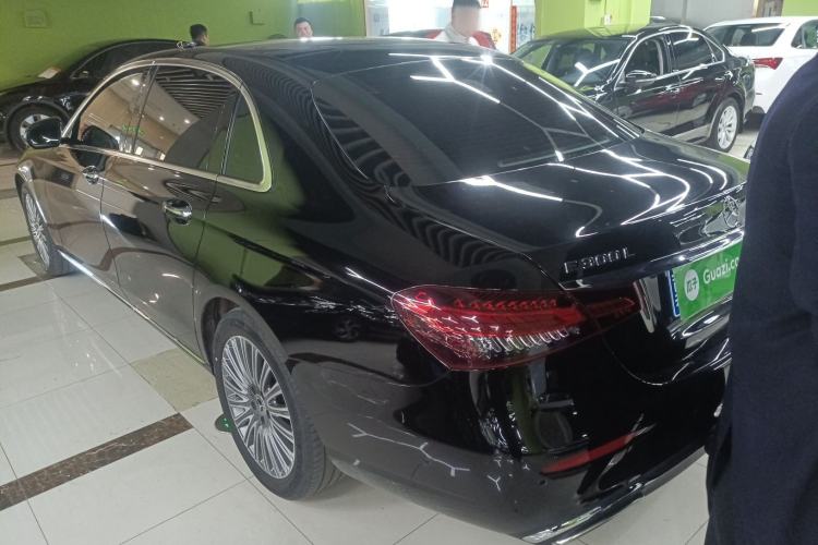 Used Mercedes-Benz E-Class 2023 Updated E 300 L Luxury Edition Exterior 2