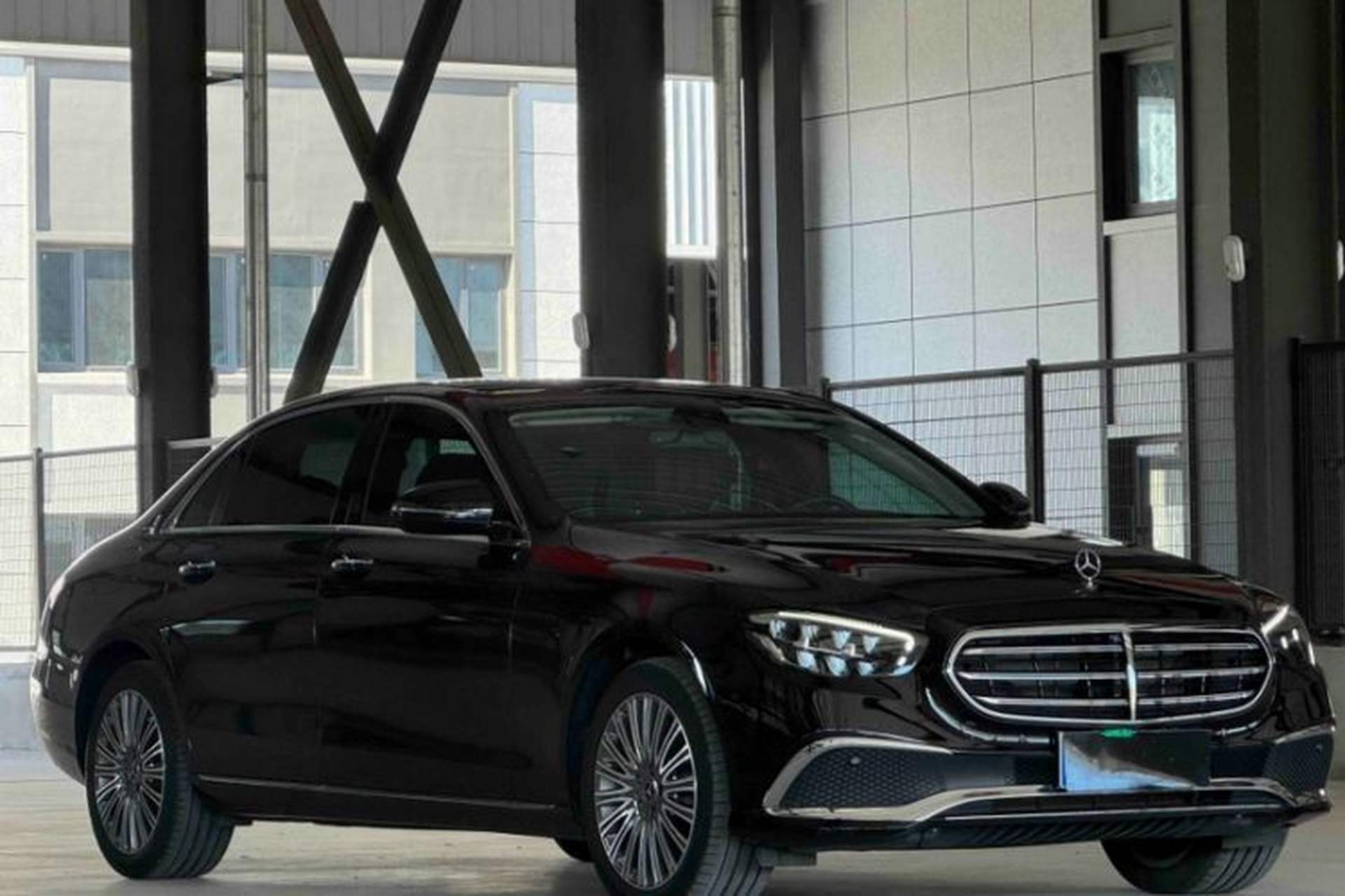 Used Mercedes-Benz E-Class 2023 Updated E 300 L Fashion Edition Exterior 2