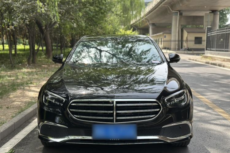 Used Mercedes-Benz E-Class 2023 Updated E 300 L Fashion Edition Exterior 2