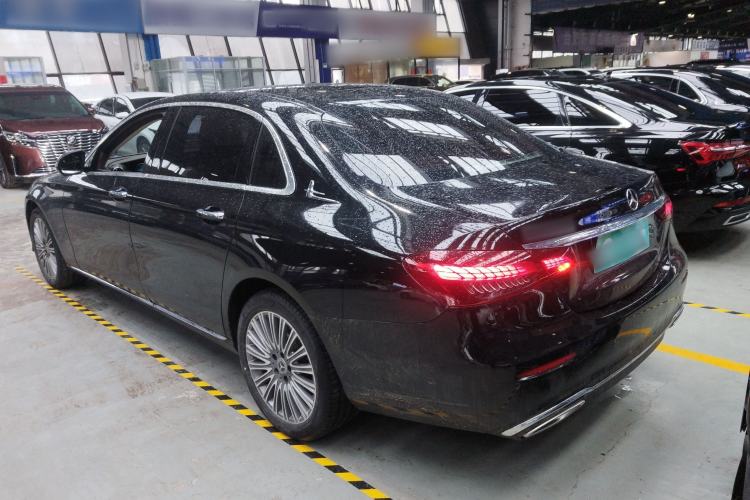 Used Mercedes-Benz E-Class 2023 Updated E 300 L Fashion Edition Exterior 2