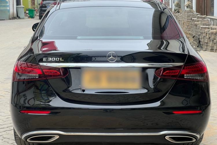 Used Mercedes-Benz E-Class 2023 Updated E 300 L Fashion Edition Exterior 2