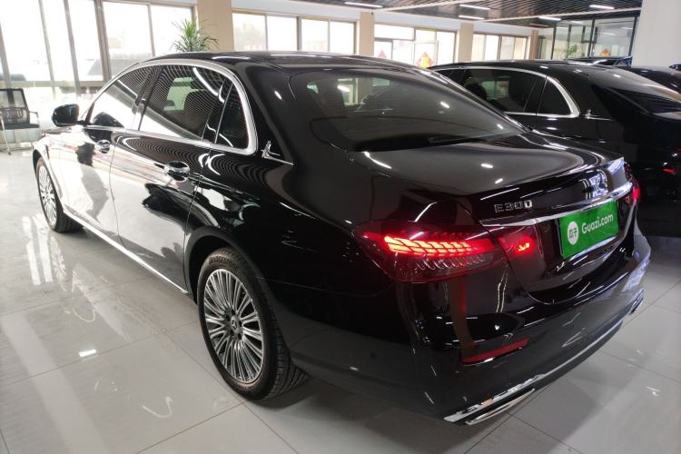 Used Mercedes-Benz E-Class 2023 Facelift E 260 L Exterior 2