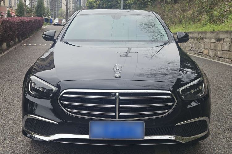 Used Mercedes-Benz E-Class 2023 Updated E 300 L Luxury Edition Exterior 3