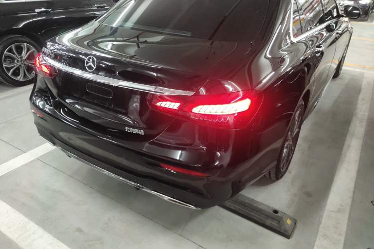 Used Mercedes-Benz E-Class 2023 E 300 L Sporty and Stylish Model Exterior 3