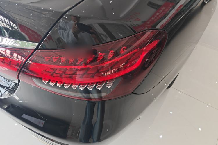 Used Mercedes-Benz E-Class 2023 Updated E 300 L Luxury Edition Exterior 3