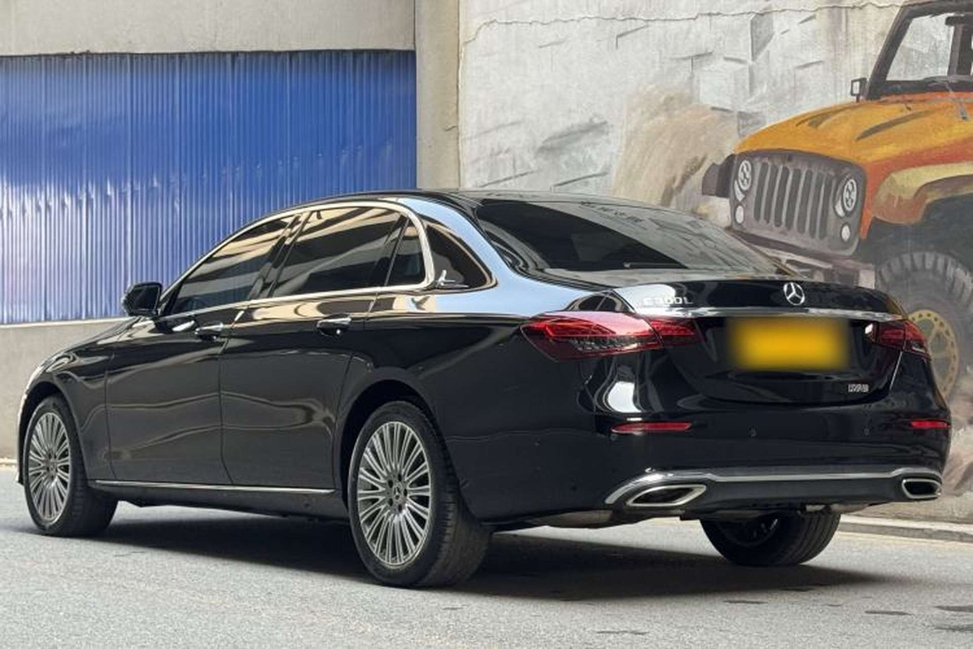 Used Mercedes-Benz E-Class 2023 E 300 L Luxury Model Exterior 3