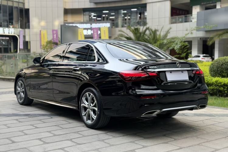 Used Mercedes-Benz E-Class 2023 Restyled E 300 L Sporty and Stylish Edition Exterior 3