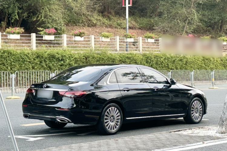 Used Mercedes-Benz E-Class 2023 Updated E 300 L Luxury Edition Exterior 3