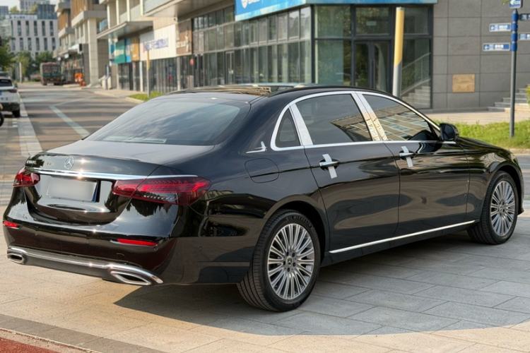 Used Mercedes-Benz E-Class 2023 Updated E 300 L Fashion Edition Exterior 3