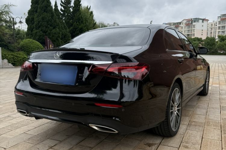 Used Mercedes-Benz E-Class 2023 Restyled E 260 Fashion Sport Edition Exterior 3