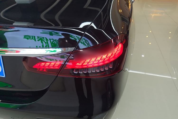 Used Mercedes-Benz E-Class 2023 E 300 L Luxury Model Exterior 3