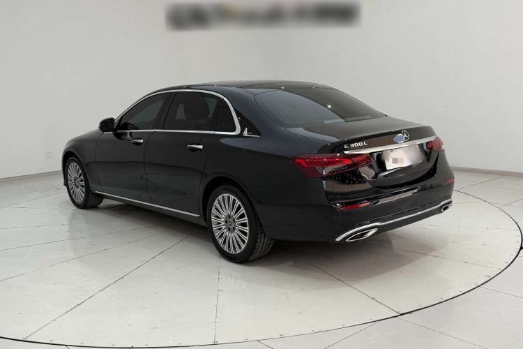 Used Mercedes-Benz E-Class 2023 Updated E 300 L Fashion Edition Exterior 3
