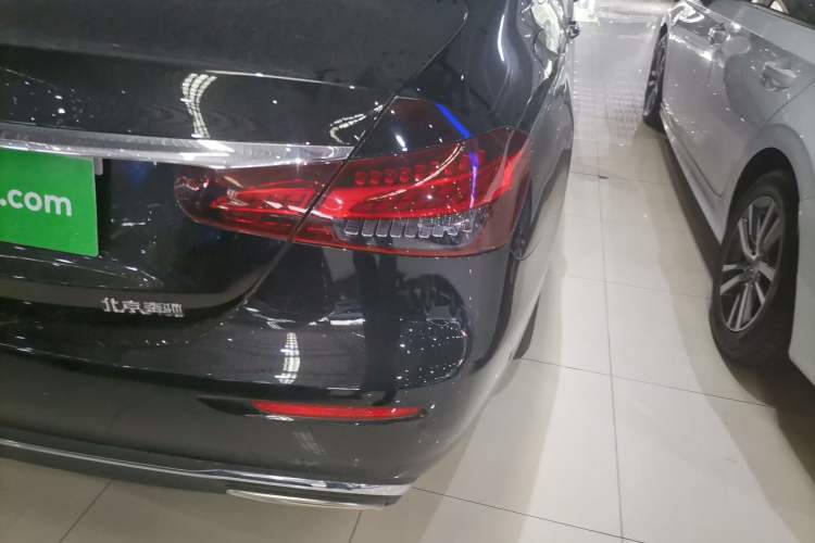 Used Mercedes-Benz E-Class 2023 Updated E 300 L Luxury Edition Exterior 3