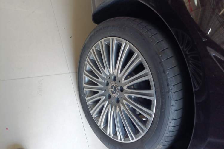 Used Mercedes-Benz E-Class 2023 Updated E 300 L Fashion Edition Exterior 3