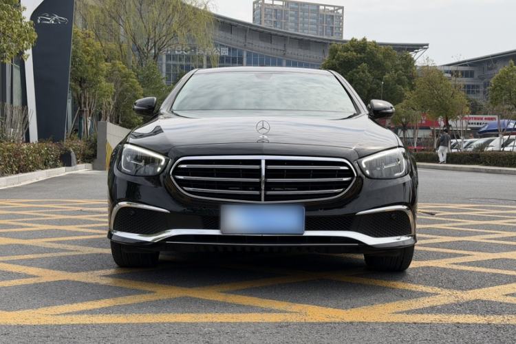 Used Mercedes-Benz E-Class 2023 Facelift E 260 L Exterior 3