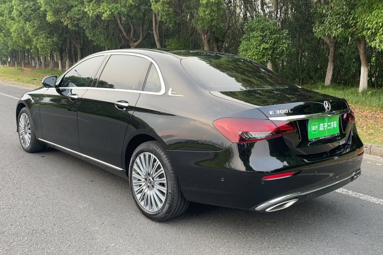 Used Mercedes-Benz E-Class 2023 Updated E 300 L Fashion Edition Exterior 3