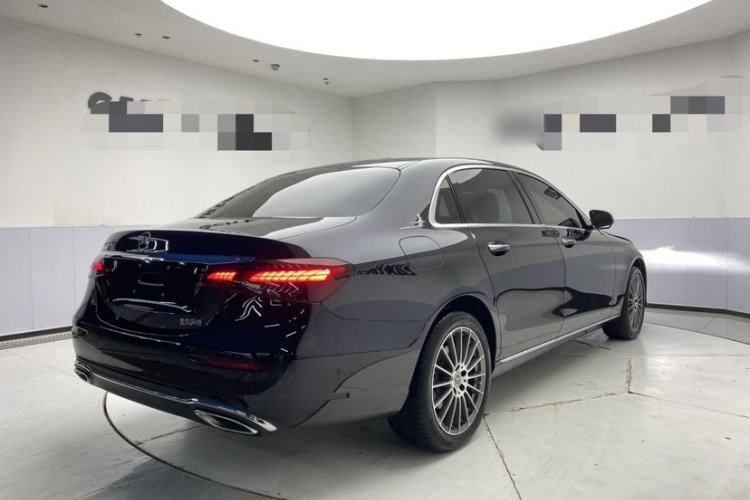 Used Mercedes-Benz E-Class 2023 Facelift E 260 L Exterior 3