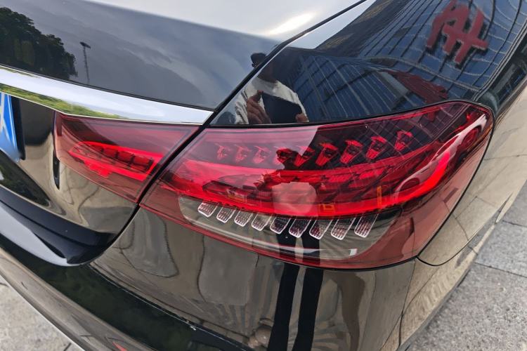 Used Mercedes-Benz E-Class 2023 E 300 L Luxury Model Exterior 3