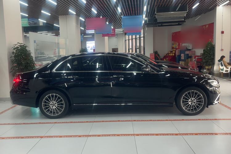 Used Mercedes-Benz E-Class 2023 E 260 L Exterior 3