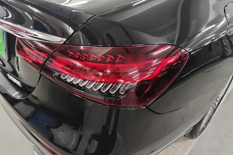 Used Mercedes-Benz E-Class 2023 Updated E 300 L Fashion Edition Exterior 3