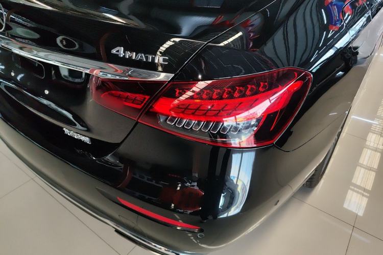 Used Mercedes-Benz E-Class 2023 E 260 L 4MATIC Exterior 3