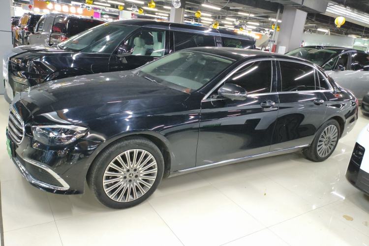 Used Mercedes-Benz E-Class 2023 Updated E 300 L Luxury Edition Exterior 3