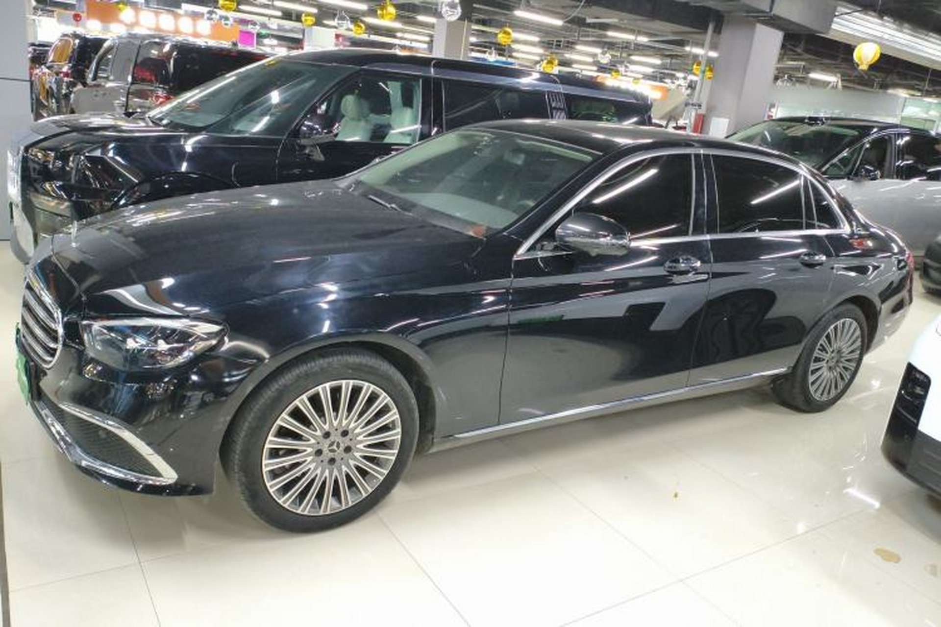 Used Mercedes-Benz E-Class 2023 Updated E 300 L Luxury Edition Exterior 3