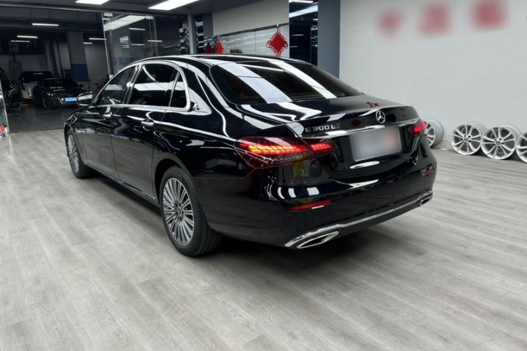 Used Mercedes-Benz E-Class 2023 Updated E 300 L Fashion Edition Exterior 4