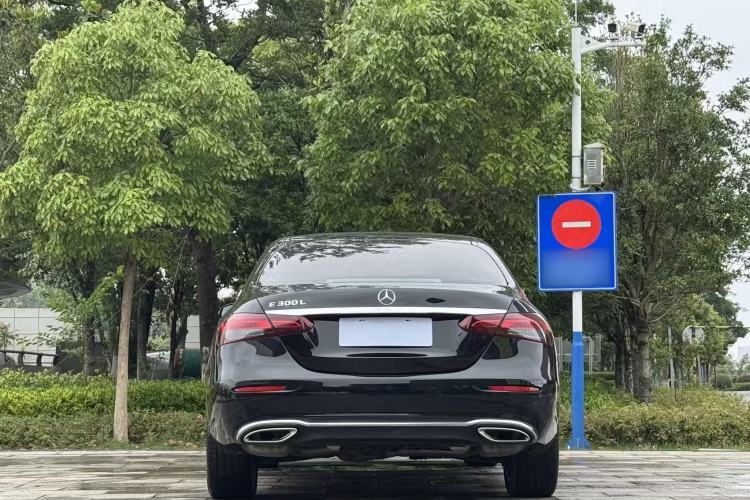Used Mercedes-Benz E-Class 2023 Updated E 300 L Fashion Edition Exterior 4