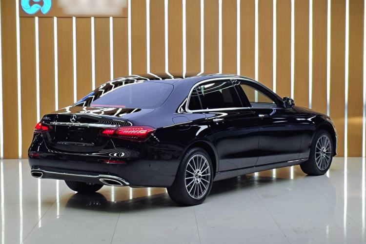 Used Mercedes-Benz E-Class 2023 Facelift E 260 L Exterior 4