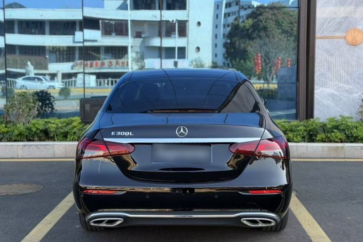 Used Mercedes-Benz E-Class 2023 E 300 L Luxury Model Exterior 4
