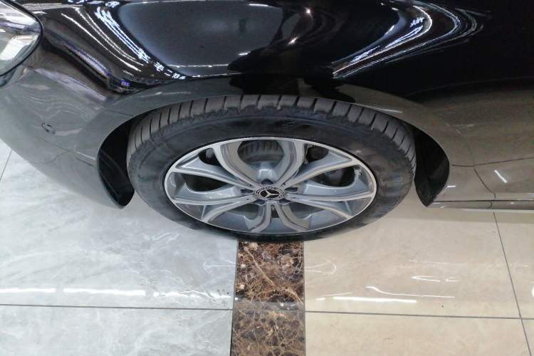 Used Mercedes-Benz E-Class 2023 Restyled E 300 L Sport Luxury Edition Exterior 4