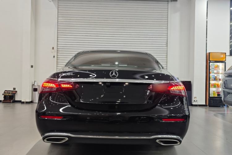 Used Mercedes-Benz E-Class 2023 Updated E 300 L Fashion Edition Exterior 4