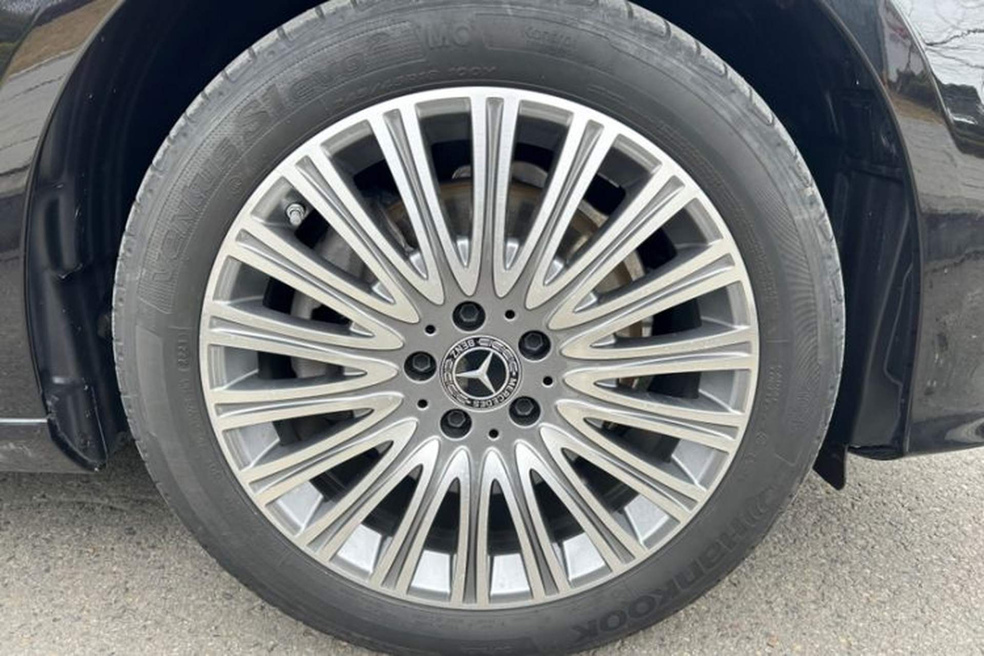 Used Mercedes-Benz E-Class 2023 Updated E 300 L Fashion Edition Exterior 4
