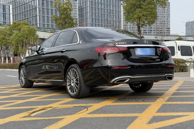 Used Mercedes-Benz E-Class 2023 Facelift E 260 L Exterior 4