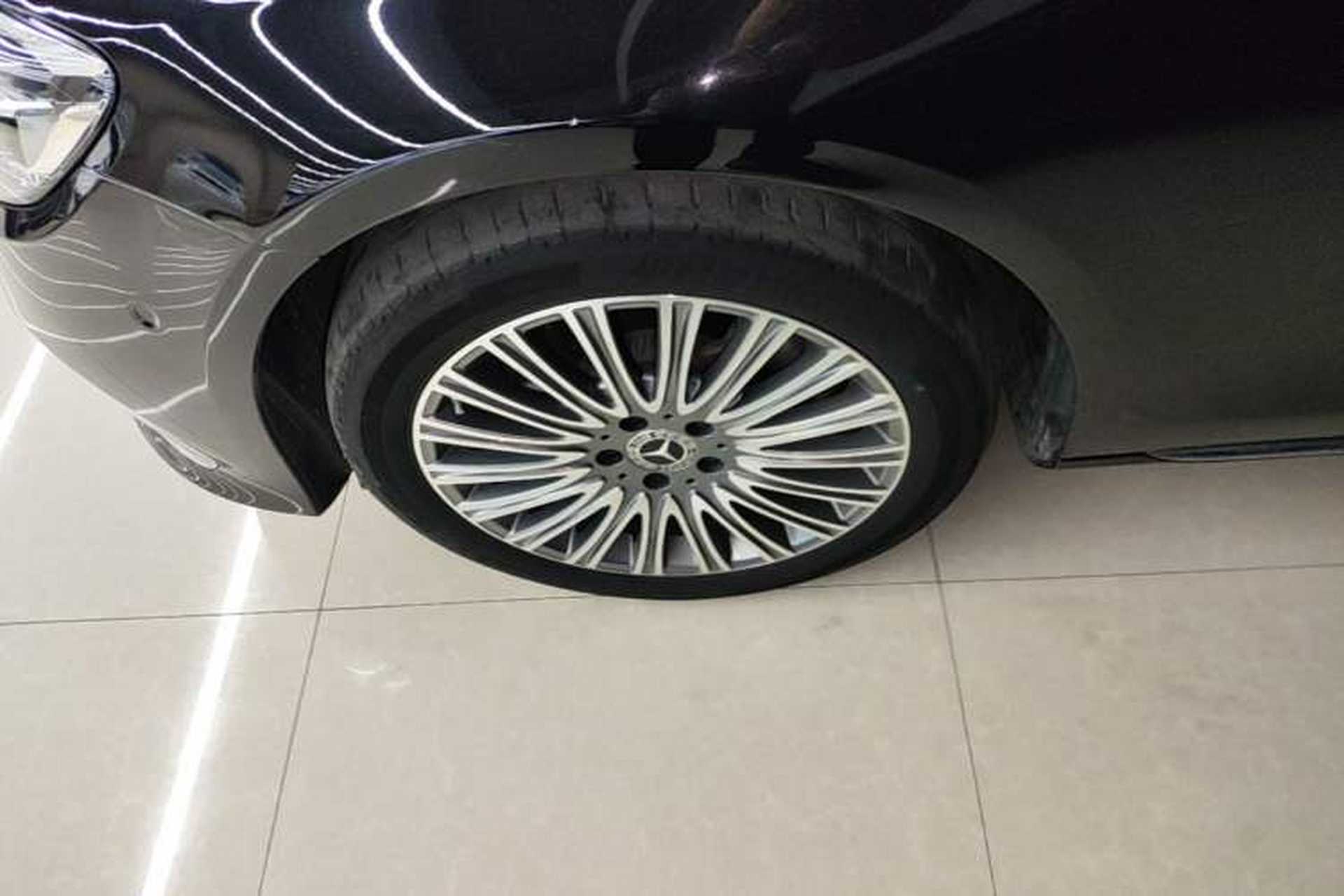 Used Mercedes-Benz E-Class 2023 Updated E 300 L Fashion Edition Exterior 4